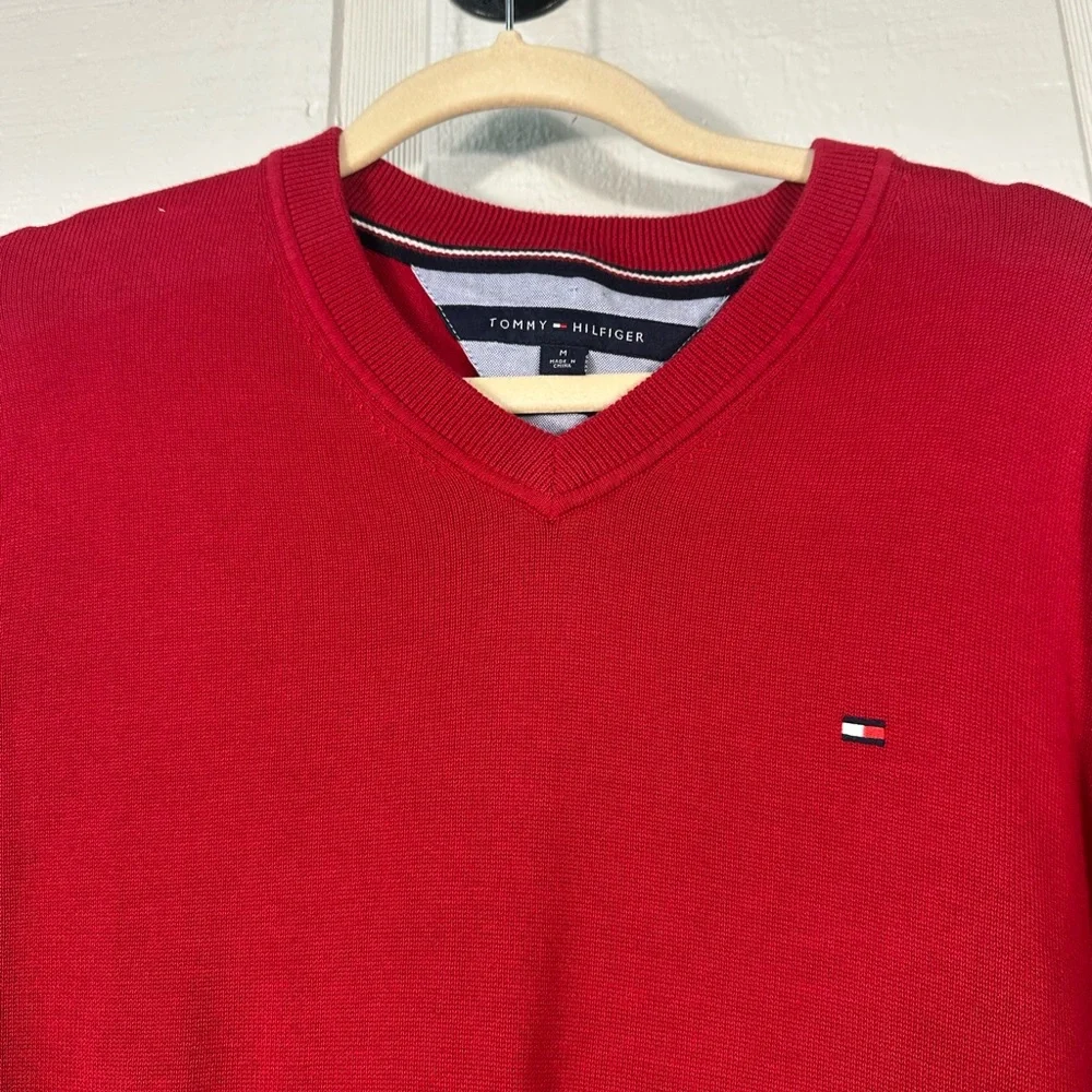 Tommy Hilfiger Red Men's  Sweater Size Medium EUC